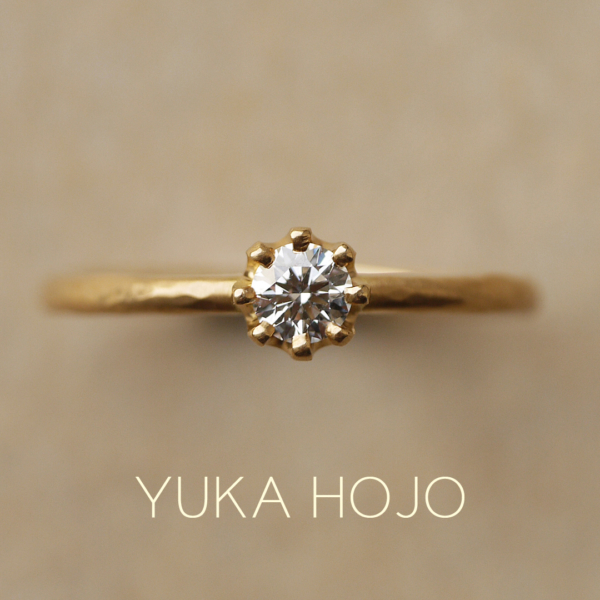 サプライズプロポーズで人気な婚約指輪のYUKAHOJOでカプリ