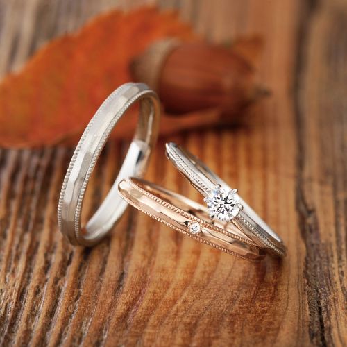 婚約指輪総合人気ランキング上位のハンマー仕上げリングバーム