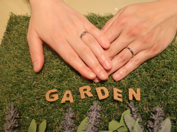 gardenオリジナルの婚約指輪とFISCHERの結婚指輪　大阪府八尾市