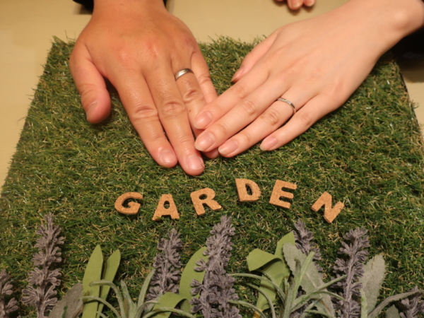 gardenオリジナルの婚約指輪とFISCHERの結婚指輪　兵庫県西宮市