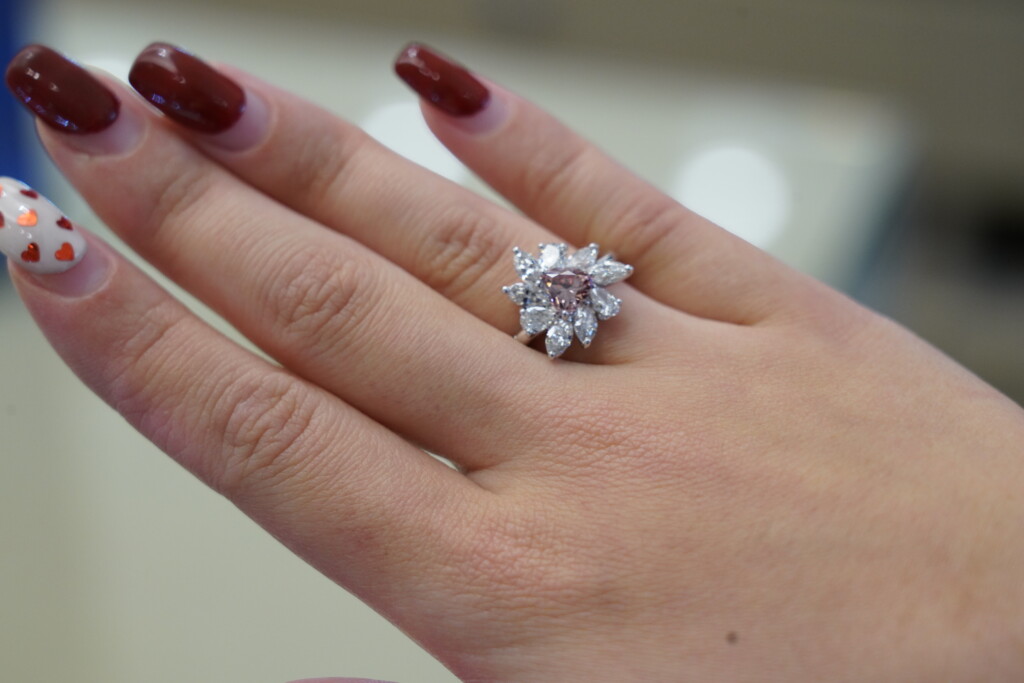 garden梅田にあるピンクダイヤモンドの指輪