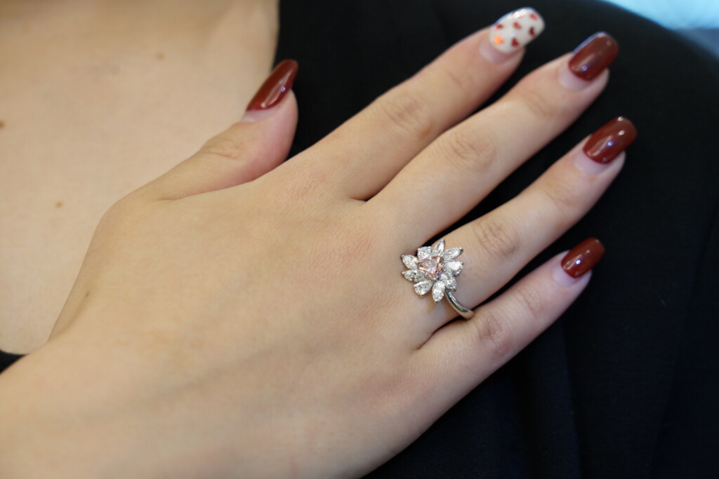 garden梅田のピンクダイヤモンドの指輪でファンシーディープピンク