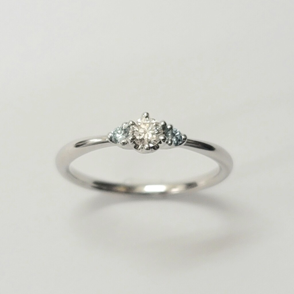 神戸・三ノ宮で探す10万円で叶う婚約指輪 SWEET BLUE DIAMOND