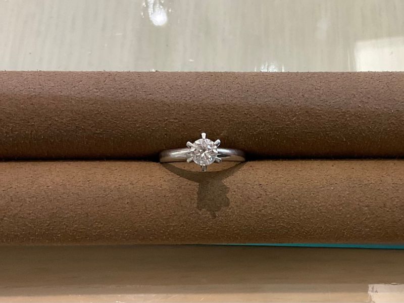 母の形見の指輪をご自身の結婚10年目の節目で使いやすいデザインへジュエリーリフォーム