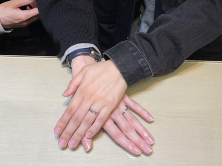 兵庫県養父市 SWEETBLUEDIAMONDの婚約指輪とnocurの結婚指輪をご成約頂きましたお客様です